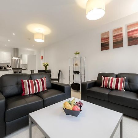 Roomspace Serviced Apartments - Nouvelle House Саттон Екстер'єр фото